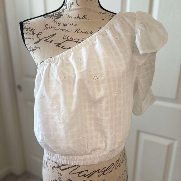 NWT Women's White One Shoulder Crop Top with Ruffled & Cinched Arm - Picture 1 of 9